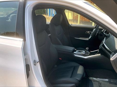Used 2020 BMW 330i Sedan w/ Premium Package RWD image 10