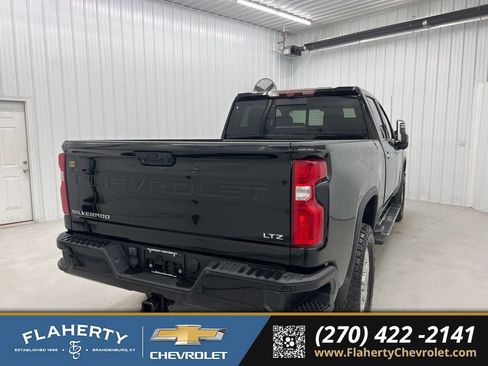 Used 2021 Chevrolet Silverado 2500 LTZ w/ Z71 Chrome Sport Edition image 3