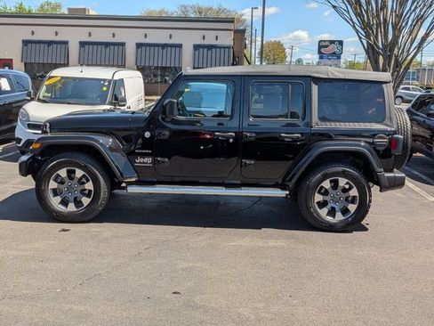 Used 2023 Jeep Wrangler Unlimited Sahara w/ Cold Weather Group AWD/4WD image 6