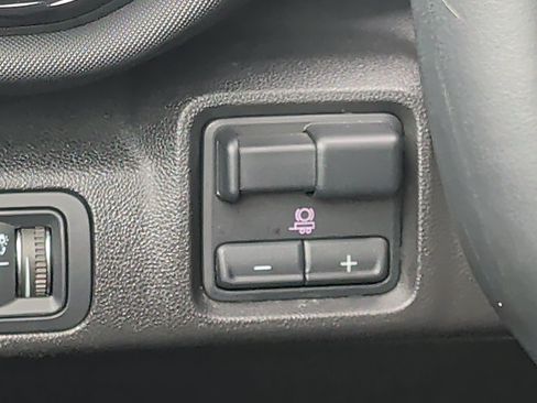 Used 2024 Chevrolet Silverado EV RST AWD/4WD image 32