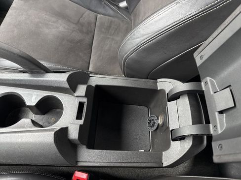 Used 2014 Chevrolet Camaro SS w/ SS Performance Package image 23