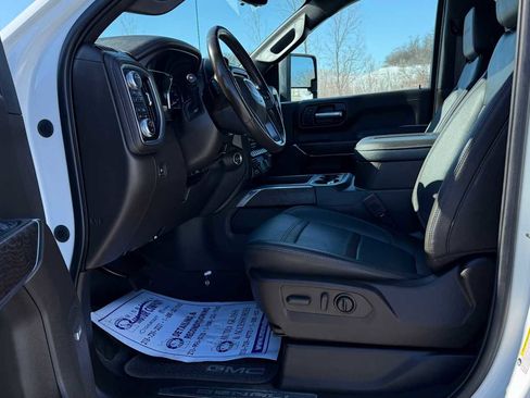 Used 2021 GMC Sierra 3500 Denali w/ Technology Package image 7