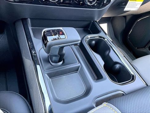 New 2026 Chevrolet Silverado 1500 ZR2 AWD/4WD image 24