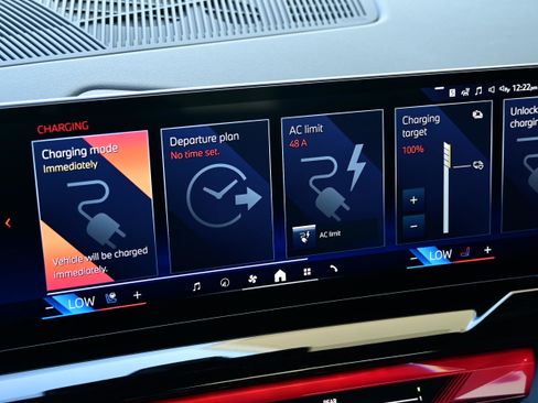 New 2026 BMW i5 eDrive40 w/ Executive Package image 30