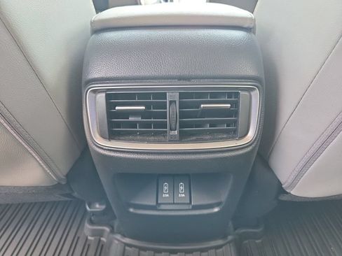Used 2018 Honda CR-V Touring image 13