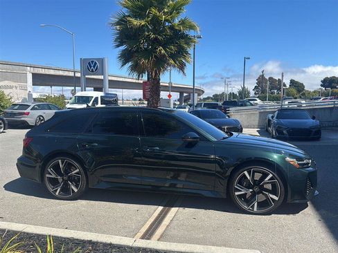 Used 2023 Audi RS 6 w/ Executive Package AWD/4WD image 5