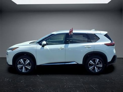 Certified 2023 Nissan Rogue SL w/ SL Premium Package AWD/4WD image 4
