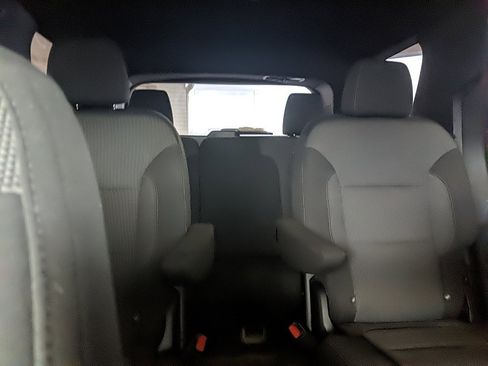 Used 2023 Chevrolet Traverse LT w/ LPO, Floor Liner Package image 32