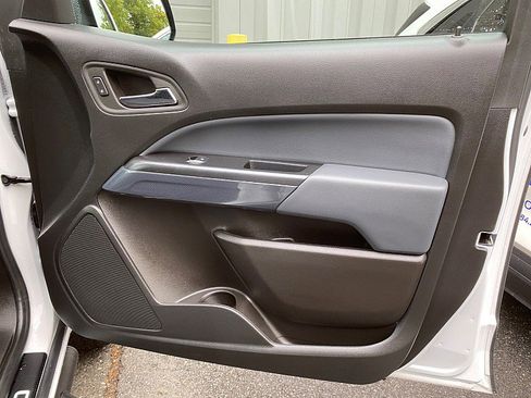 Used 2022 Chevrolet Colorado Z71 image 30