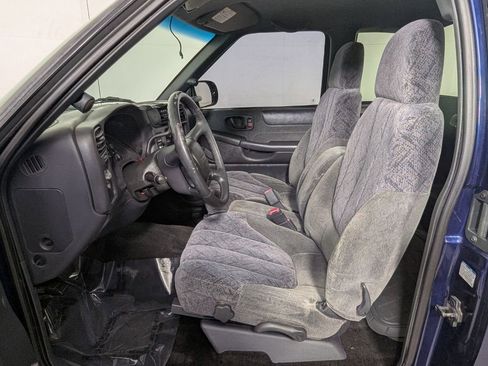 Used 2002 GMC Sonoma SLS w/ Marketing Option Pkg image 12