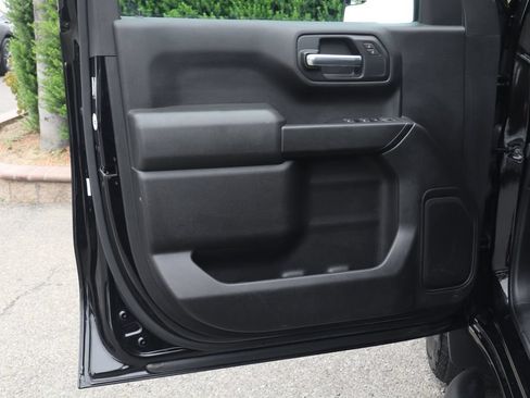 Used 2025 Chevrolet Silverado 1500 Custom w/ Turbomax Blackout Package RWD image 18