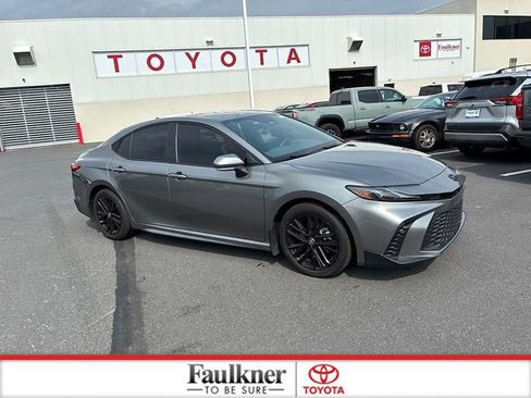Certified 2026 Toyota Camry SE w/ Convenience Package FWD image 3