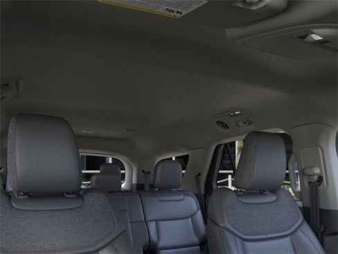 New 2026 Ford Explorer Active image 22