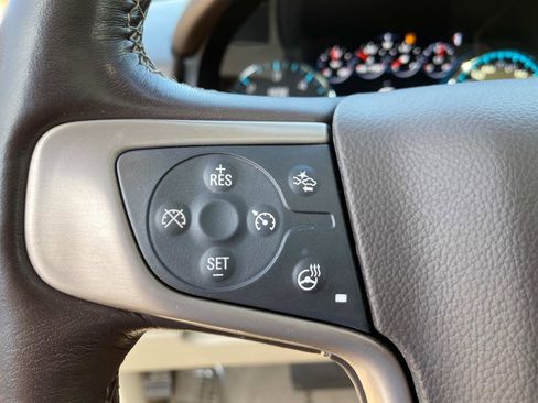 Used 2020 GMC Yukon XL Denali w/ Denali Premium Package image 21