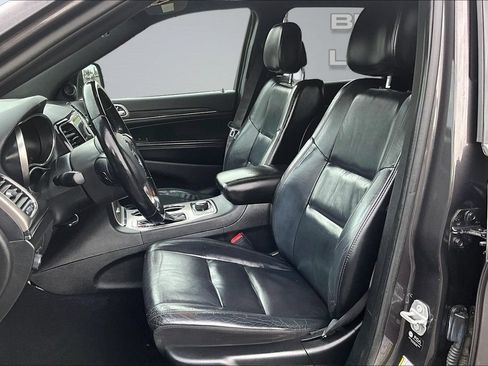 Used 2021 Jeep Grand Cherokee Limited AWD/4WD image 25