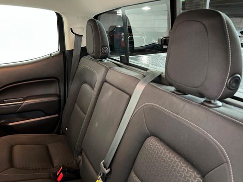 Used 2017 GMC Canyon SLE w/ Nightfall Edition RWD image 21