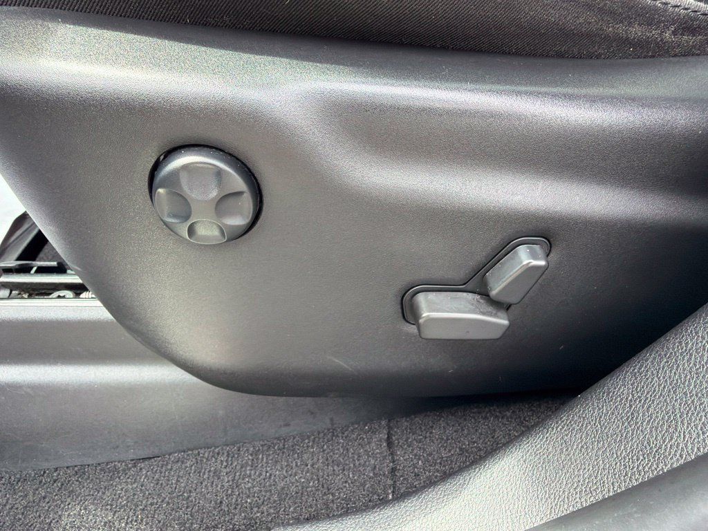 Used 2021 Jeep Grand Cherokee Limited X AWD/4WD image 27