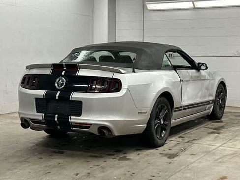 Used 2014 Ford Mustang Premium RWD image 19