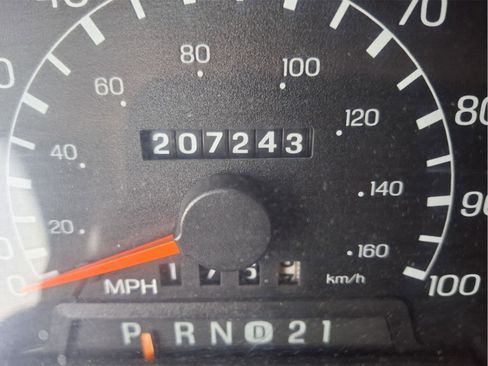 Used 1999 Ford F250 XL image 26