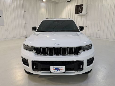 Used 2025 Jeep Grand Cherokee L Overland AWD/4WD image 33