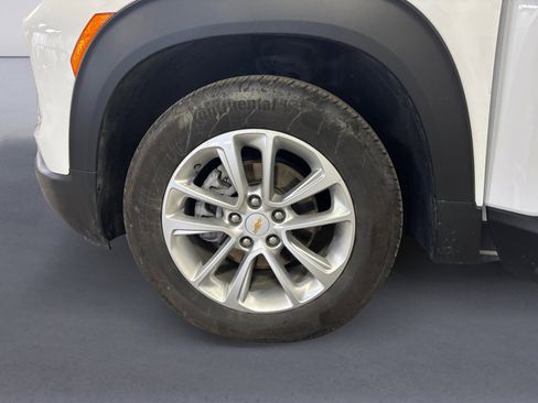 Used 2024 Chevrolet TrailBlazer LS w/ LS Convenience Package image 14