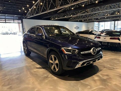 Used 2020 Mercedes-Benz GLC 300 4MATIC Coupe image 7