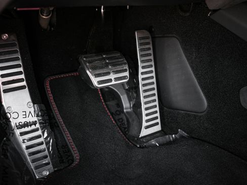 Used 2019 Lamborghini Huracan LP 580-2 image 18