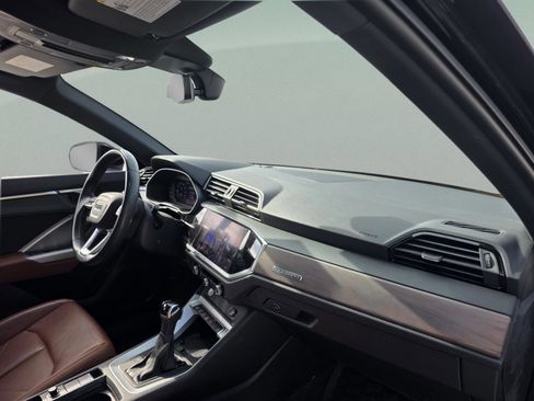 Used 2020 Audi Q3 2.0T Premium Plus image 23