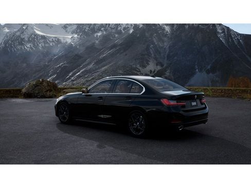 New 2026 BMW 330i Sedan RWD image 2