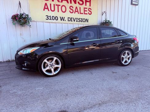 Used 2012 Ford Focus Titanium FWD image 8