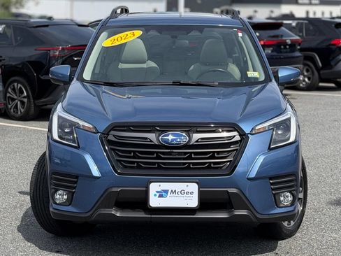 Used 2023 Subaru Forester Limited AWD/4WD image 2