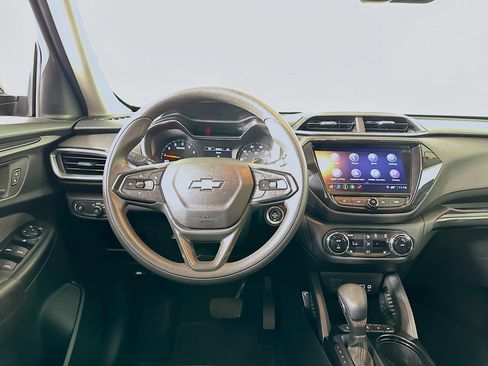 Used 2021 Chevrolet TrailBlazer LT w/ Convenience Package image 17