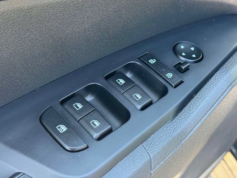 Used 2024 Kia Sportage LX AWD/4WD image 17