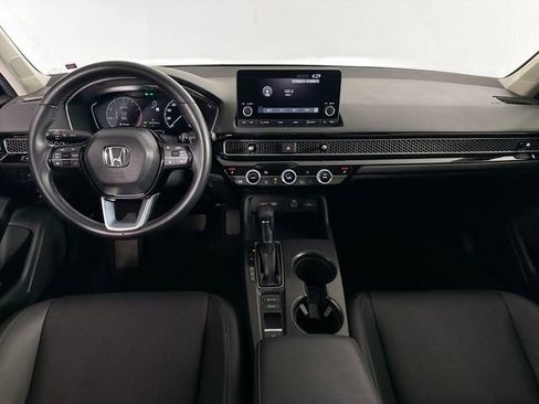 Certified 2024 Honda Civic EX-L image 3