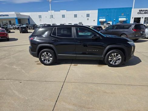 Used 2025 Chevrolet Equinox LT AWD/4WD image 14
