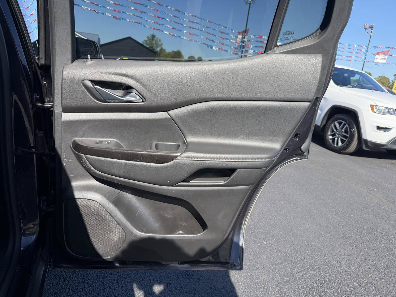 Used 2021 GMC Acadia AT4 w/ Trailering Package AWD/4WD image 22