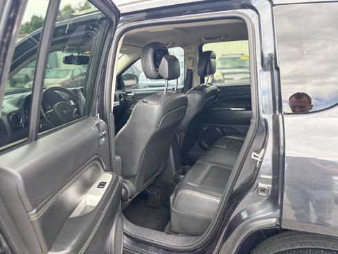Used 2014 Jeep Compass Latitude image 26