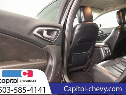 Used 2015 Chrysler 200 C image 27