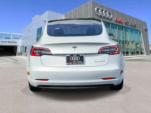 Used 2020 Tesla Model 3 Long Range image 3