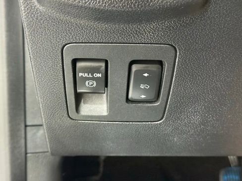 Used 2019 Ford F150 Platinum w/ Equipment Group 701A Luxury image 34