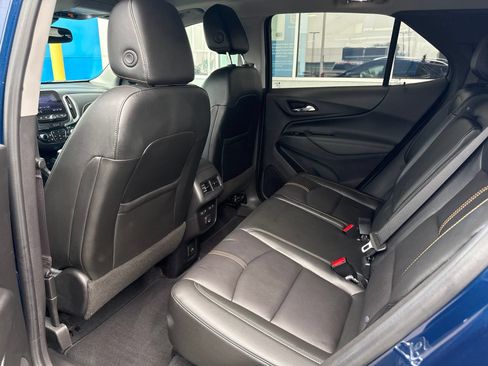 Used 2022 Chevrolet Equinox Premier AWD/4WD image 16
