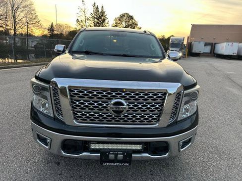 Used 2017 Nissan Titan SL image 32