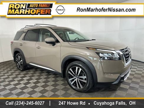 Used 2023 Nissan Pathfinder Platinum image 1