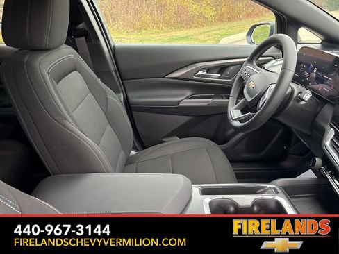 New 2026 Chevrolet Equinox EV LT image 33