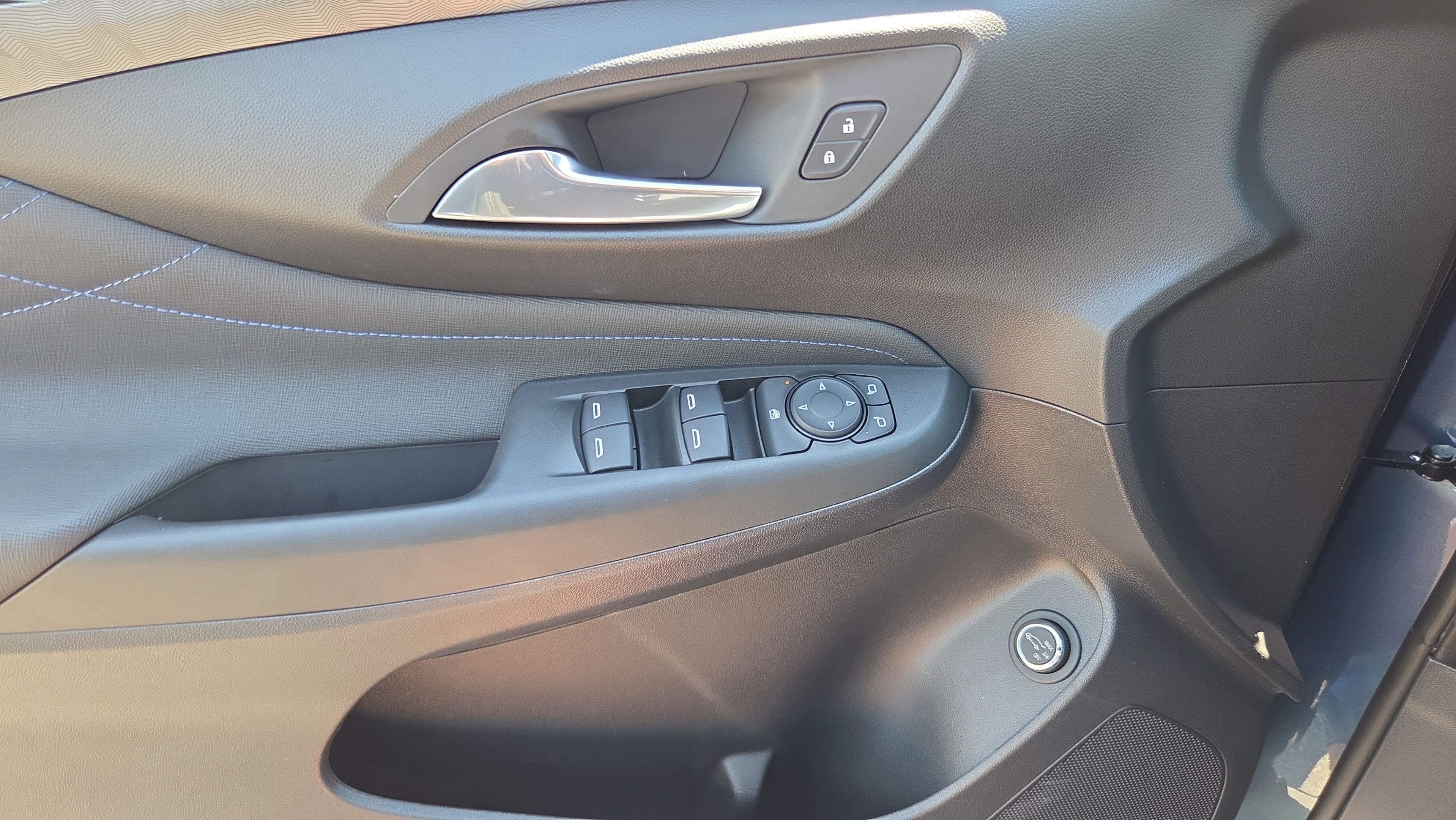New 2026 Buick Envista Sport Touring w/ Convenience I Package FWD image 28