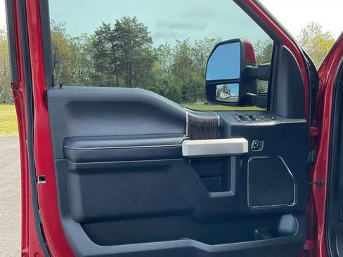 Used 2020 Ford F250 Lariat w/ Lariat Value Package image 23