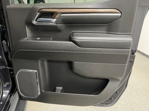 Used 2023 Chevrolet Silverado 1500 LT Trail Boss image 47