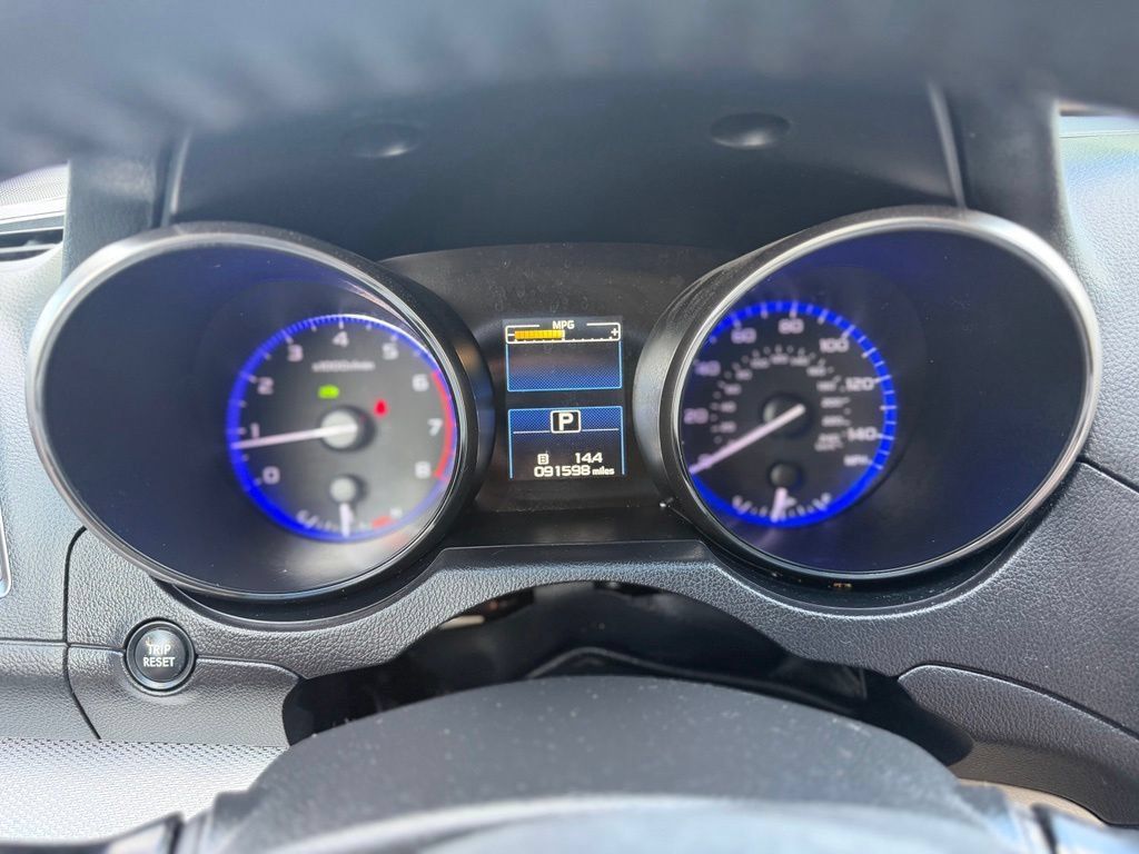 Used 2017 Subaru Outback 2.5i Premium AWD/4WD image 21