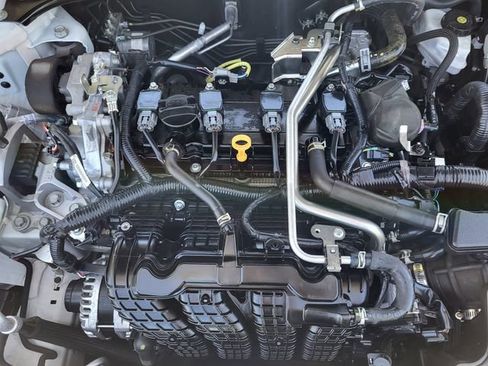 Certified 2025 Nissan Altima 2.5 SV FWD image 24
