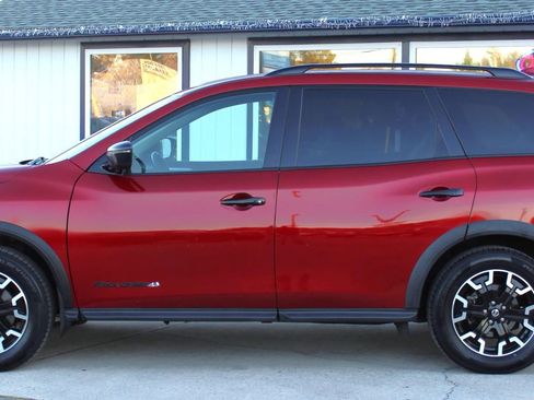 Used 2020 Nissan Pathfinder SV w/ Rock Creek Edition image 2